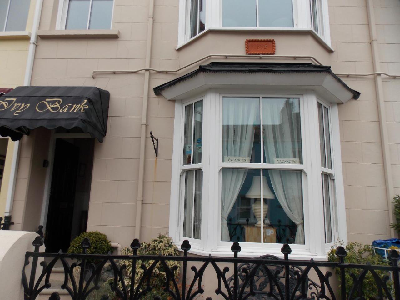 Ivy Bank Guest House Tenby Εξωτερικό φωτογραφία
