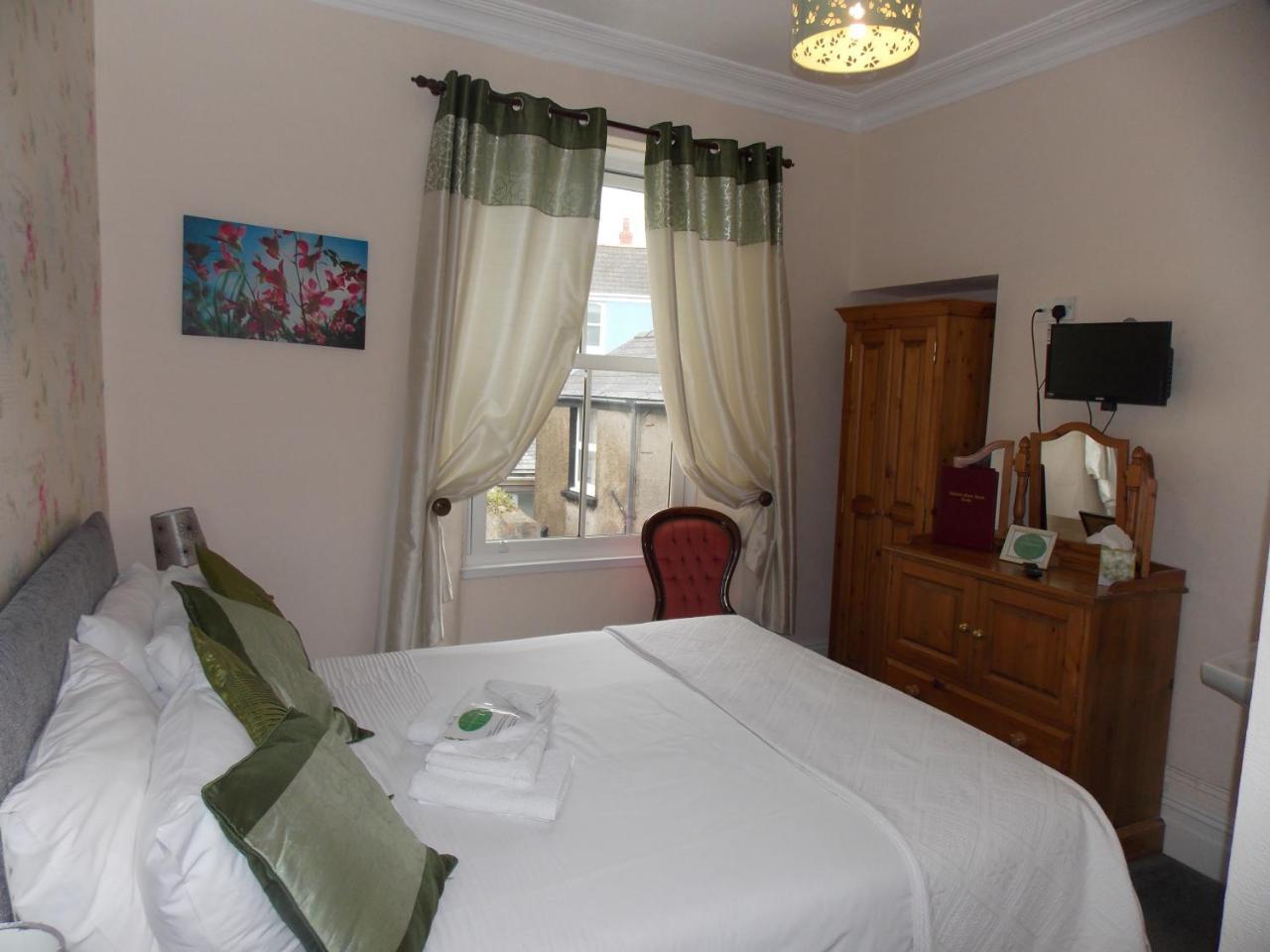 Ivy Bank Guest House Tenby Εξωτερικό φωτογραφία